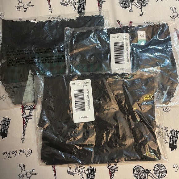 3 Pair Maurices Discontinued Cheeky/Hipster Underwear - Picture 2 of 5